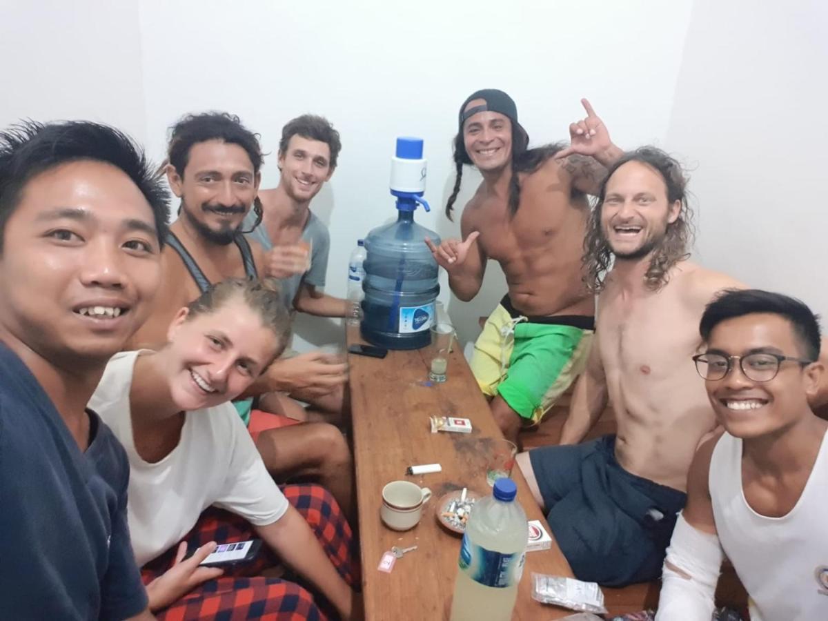 J A Homestay Kuta  エクステリア 写真